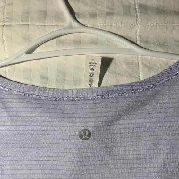Lululemon Yoga Tee - Picture 2 of 3
